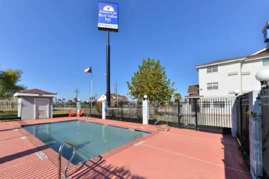 Americas Best Value Inn and Suites Winnie