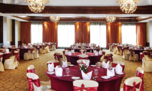 Novotel Mumbai Juhu Beach