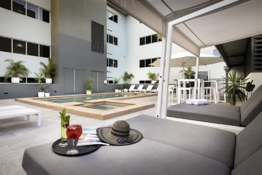 湯斯維爾格蘭公寓式酒店