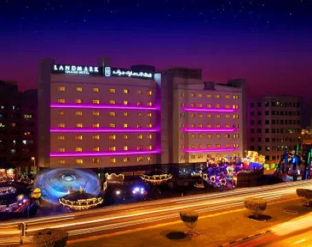 โรงแรมแลนด์มาร์ค แกรนด์ โรงแรมใกล้เดอิรา