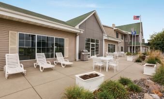 Country Inn & Suites by Radisson, Willmar, MN