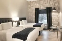Waterfront Hotel Hotel a Marquette