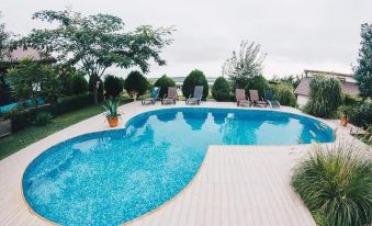 House with 3 Bedrooms in Somova, with Shared Pool, Furnished Garden and Wifi