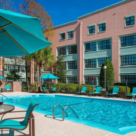 Sonesta ES Suites New Orleans Convention Center Отели рядом с достопримечательностью «Дом Герман-Грима»