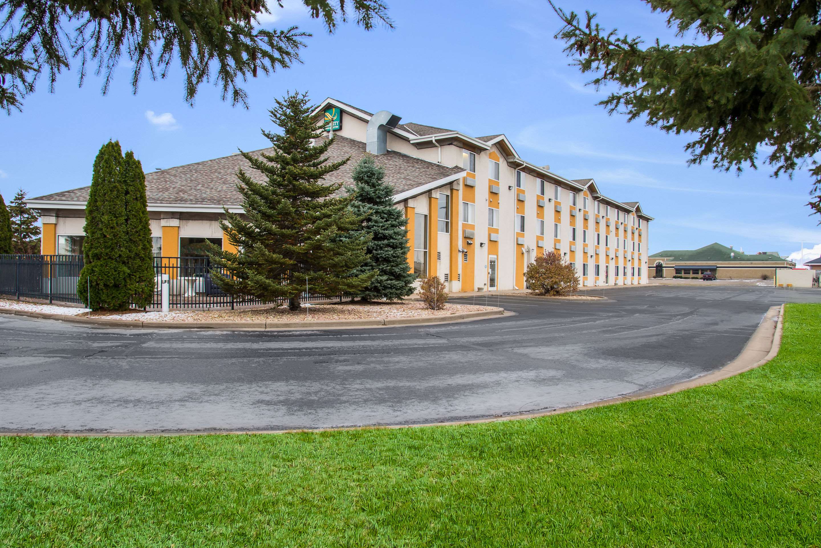 Quality Inn & Suites Menomonie