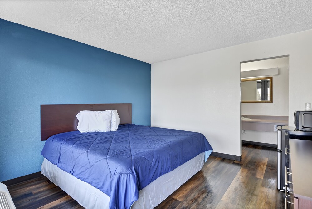 Zen Living Suites Extended Stay - Jacksonville - Orange Park