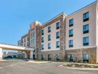 Comfort Suites North Tupelo Hôtels à proximité de : Maison natale d'Elvis Presley
