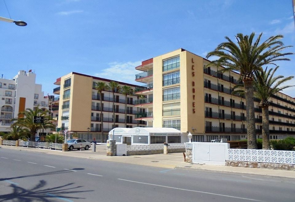hotel overview picture