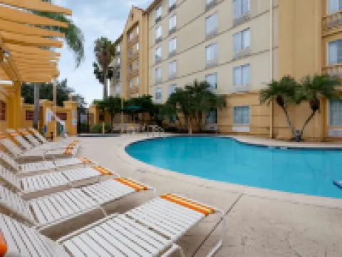 La Quinta Inn & Suites by Wyndham Lakeland West Hotels in Lakeland