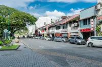 The Waterfront Hotel Kuching - Romantic