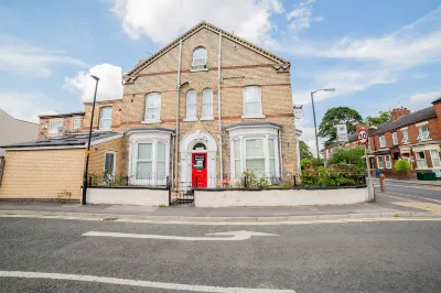Diamonds Villa Near York Hospital Hotels in Clifton Without