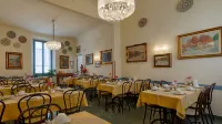 Hotel Maxim Axial