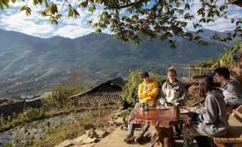 Hmong Sister House and Trekking
