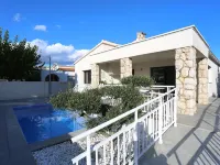 Gunella - Private Pools