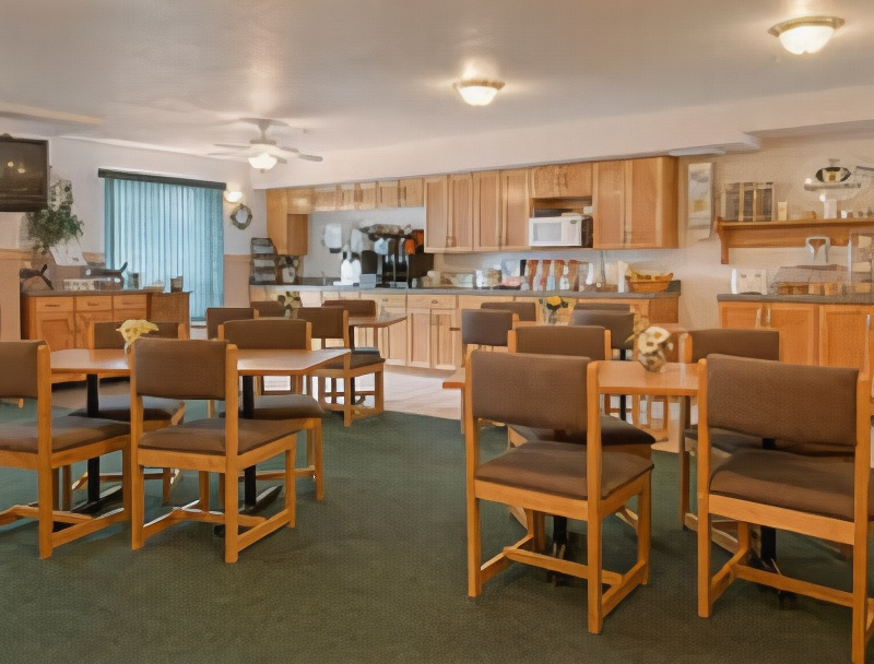 Super 8 by Wyndham Fort Frances