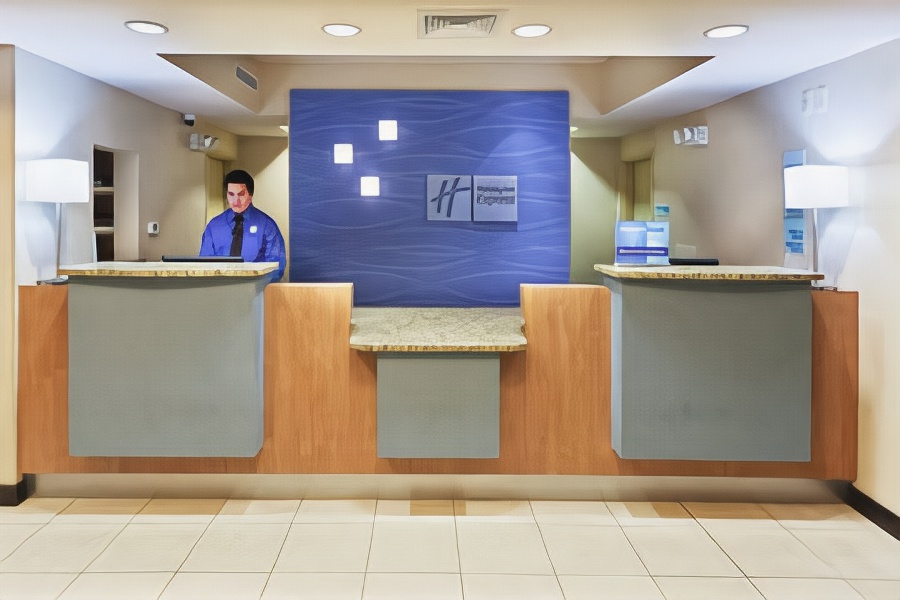 Holiday Inn Express & Suites El Paso Airport, an Ihg Hotel