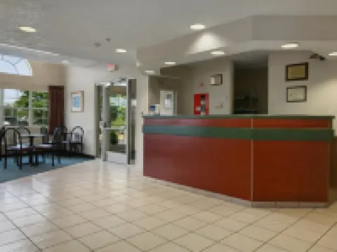 馬修斯/夏洛特温德姆麥客達套房酒店 馬修斯酒店