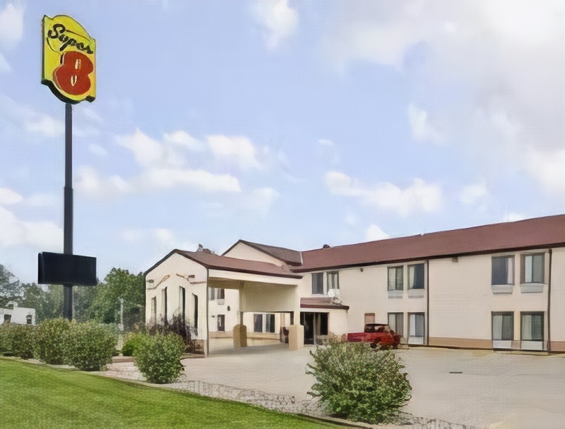 Super 8 by Wyndham Vincennes