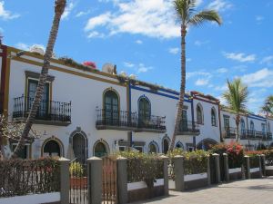 Puerto De Mogan Harbour 371 by El Sirocco