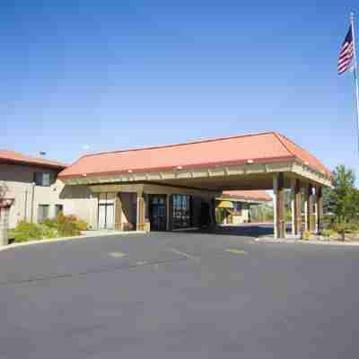 Best Western Plus Lake Front Hotel Hotel Exterior