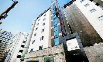 Suwon Hotel Lowa