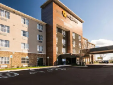 La Quinta Inn & Suites by Wyndham Montgomery Hotels in Montgomery