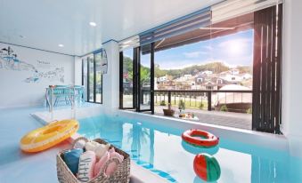 Gyeongju Pool Villa New Valley