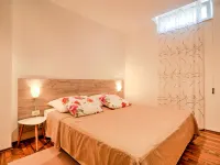 Laurus - Homestays