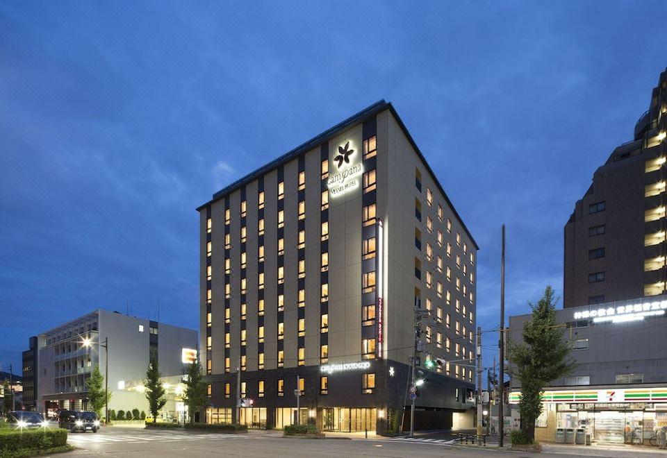 5. 베셀 호텔 캄파..