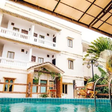 Mali Namphu Hotel