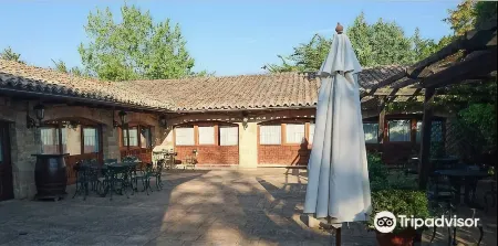 Hotel Luze El Toro Отели в г. Куэнка де Памплона - Памплона