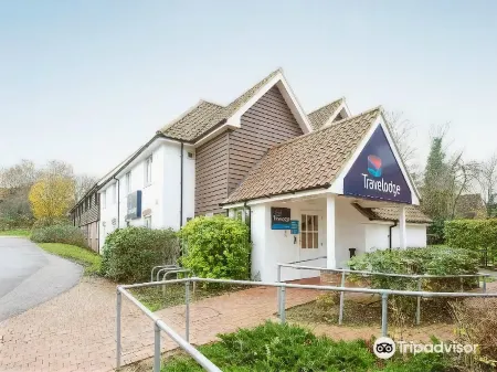 Travelodge London Chigwell Отели в г. Редбридж