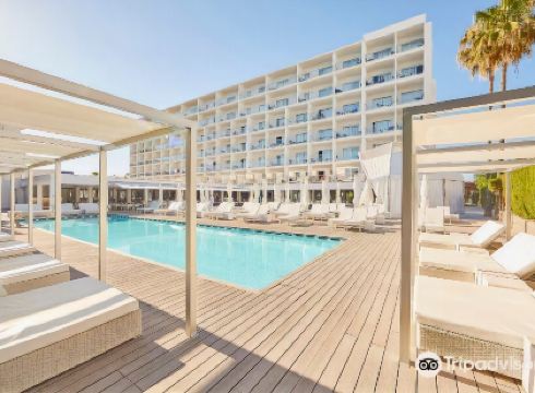 Hotel Astoria Playa Adults Only