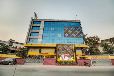 호텔 세븐 스카이 Datta Mandir (Shingave) 주변 호텔