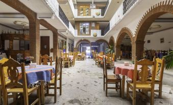 Hotel la Calenda - Housity