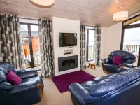 Loch Leven Lodge Hotels in Kelty