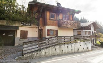 Rental for 14 People in Beautiful Ski Area Between Mountains and Nature