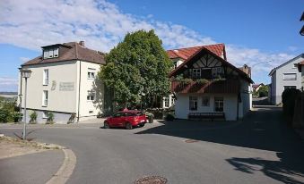 Zur Schonen Schnitterin Gasthof