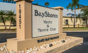 Bay Shores Yacht & Tennis - Two Bedroom Condo - 208