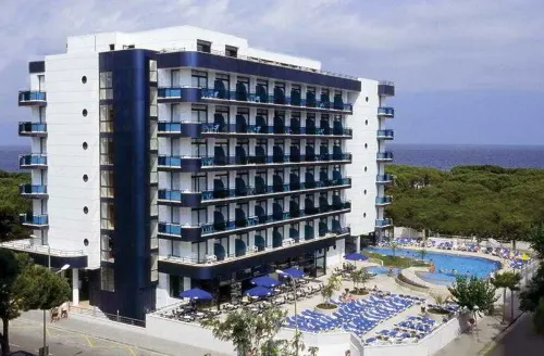 Hotel Blaucel فنادق في بلانيس