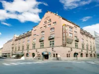 Hotel Bristol Hotel berhampiran Bar Ais Magik