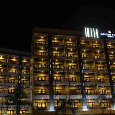 ヒルトン アーリントン Hotel Exterior