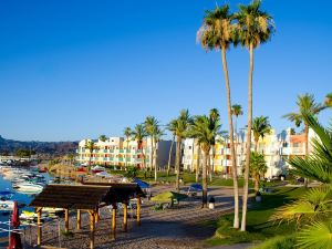 The Nautical Beachfront Resort