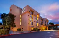 Courtyard San Jose Airport Các khách sạn ở San Jose