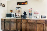 Hill Country Inn and Suite