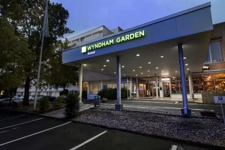 Wyndham Garden Kassel Отели в г. Гросальмероде