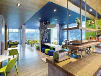 Holiday Inn Express Pune Pimpri Hotels in Pimpri Colony