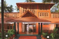 Beach and Lake Ayurvedic Resort, Kovalam - spa