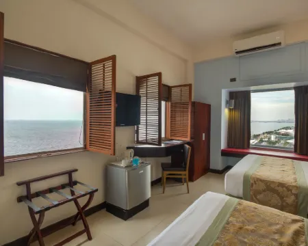 Microtel by Wyndham Mall of Asia Hotels in Manila