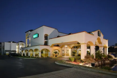 Quality Inn & Suites Jacksonville-Baymeadows Hotels in Jacksonville